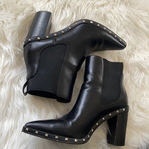 Charles by Charles David Leather Pointed boots